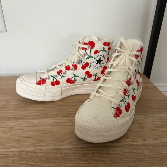 Converse Shoes - Women's Converse Cherry Platform Sneakers Size 6.5